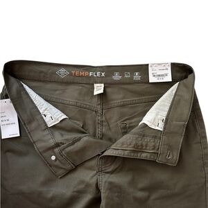 St. John’s Bay Men’s Slim Fit Temp Flex Pants – Size 32x32 – Olive Green – NWT